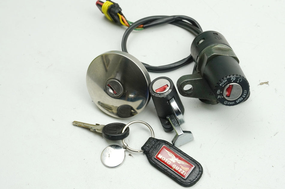 MOTO GUZZI California 1100 EV (KD) Kit de cerraduras, cerradura de encendido, tapa de depósito, 2 llaves