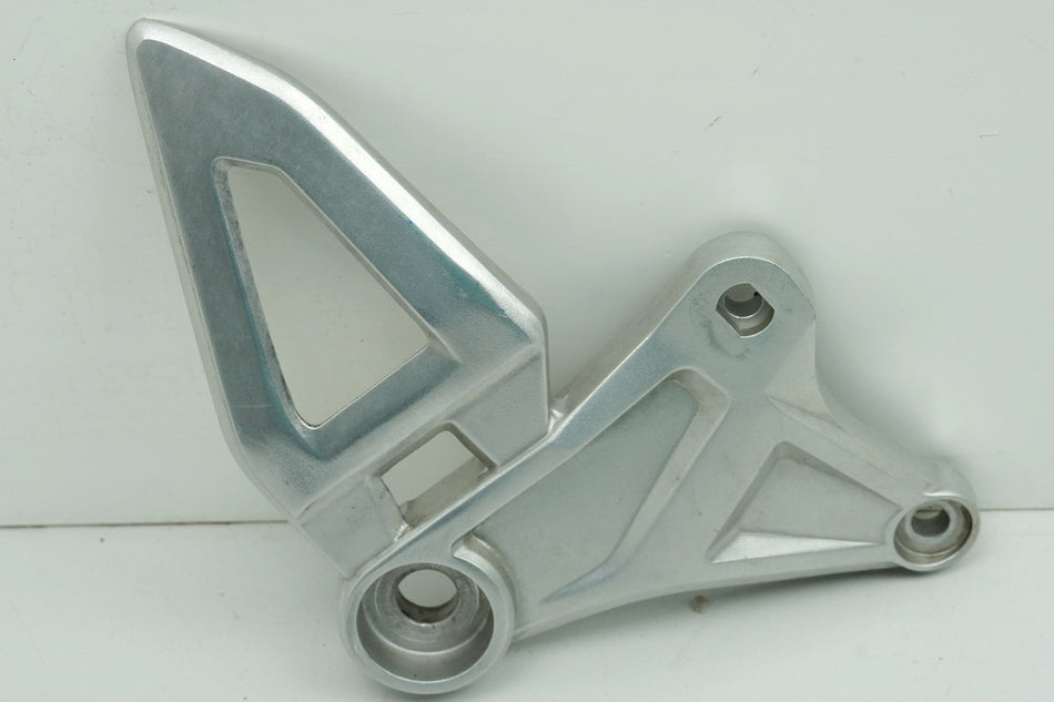 HONDA CB 125 R JC91 Soporte reposapiés del conductor izquierdo Placa reposapiés