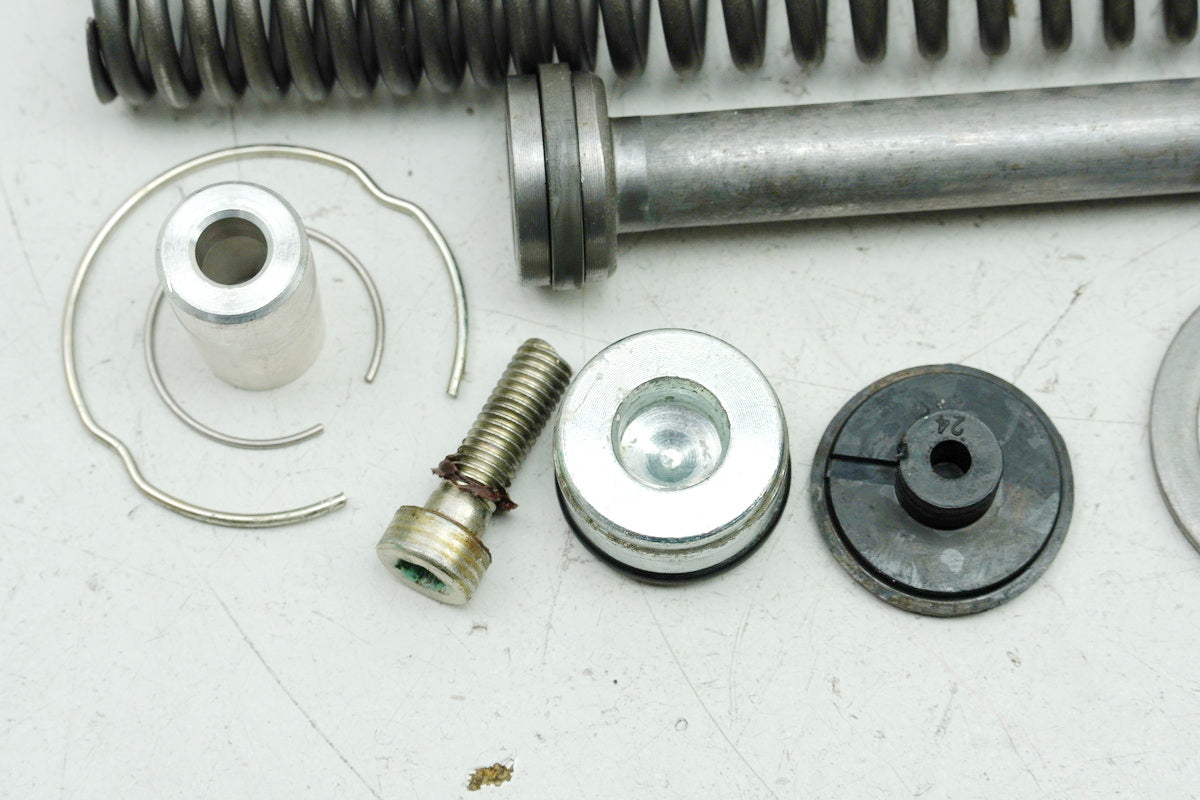 HONDA SH 125 JF23 Horquilla Partes internas Amortiguador Muelle Cartucho Casquillo