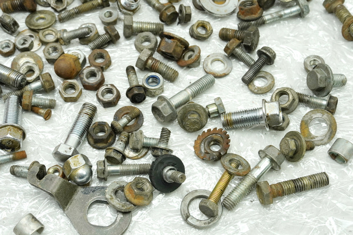 HONDA CB 250 G CB250G Screws Nuts Small Parts for Frame Fairing 74-77