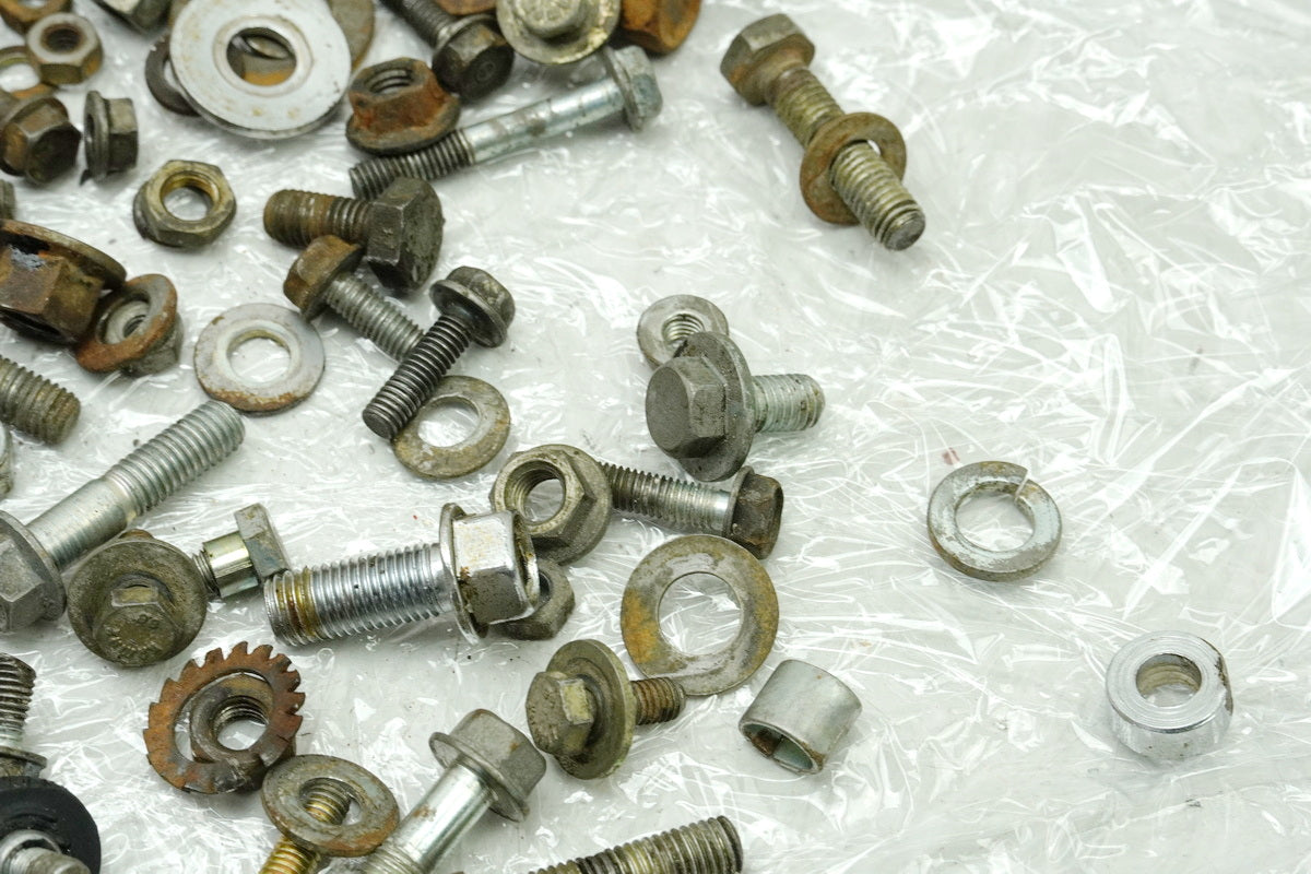 HONDA CB 250 G CB250G Screws Nuts Small Parts for Frame Fairing 74-77