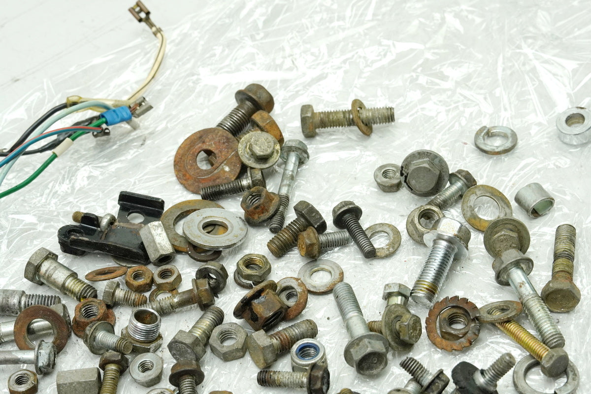 HONDA CB 250 G CB250G Screws Nuts Small Parts for Frame Fairing 74-77