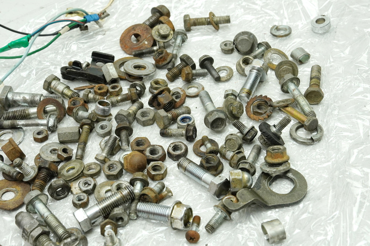 HONDA CB 250 G CB250G Screws Nuts Small Parts for Frame Fairing 74-77