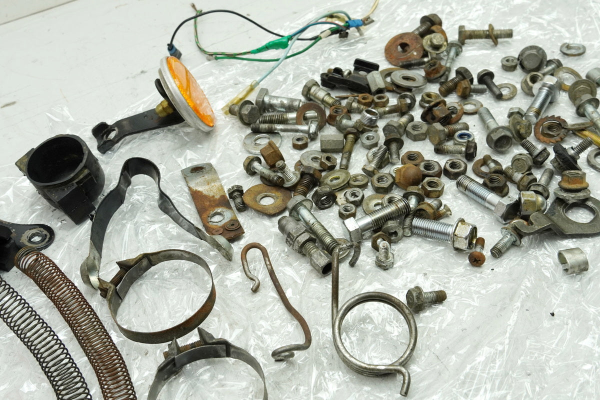 HONDA CB 250 G CB250G Screws Nuts Small Parts for Frame Fairing 74-77