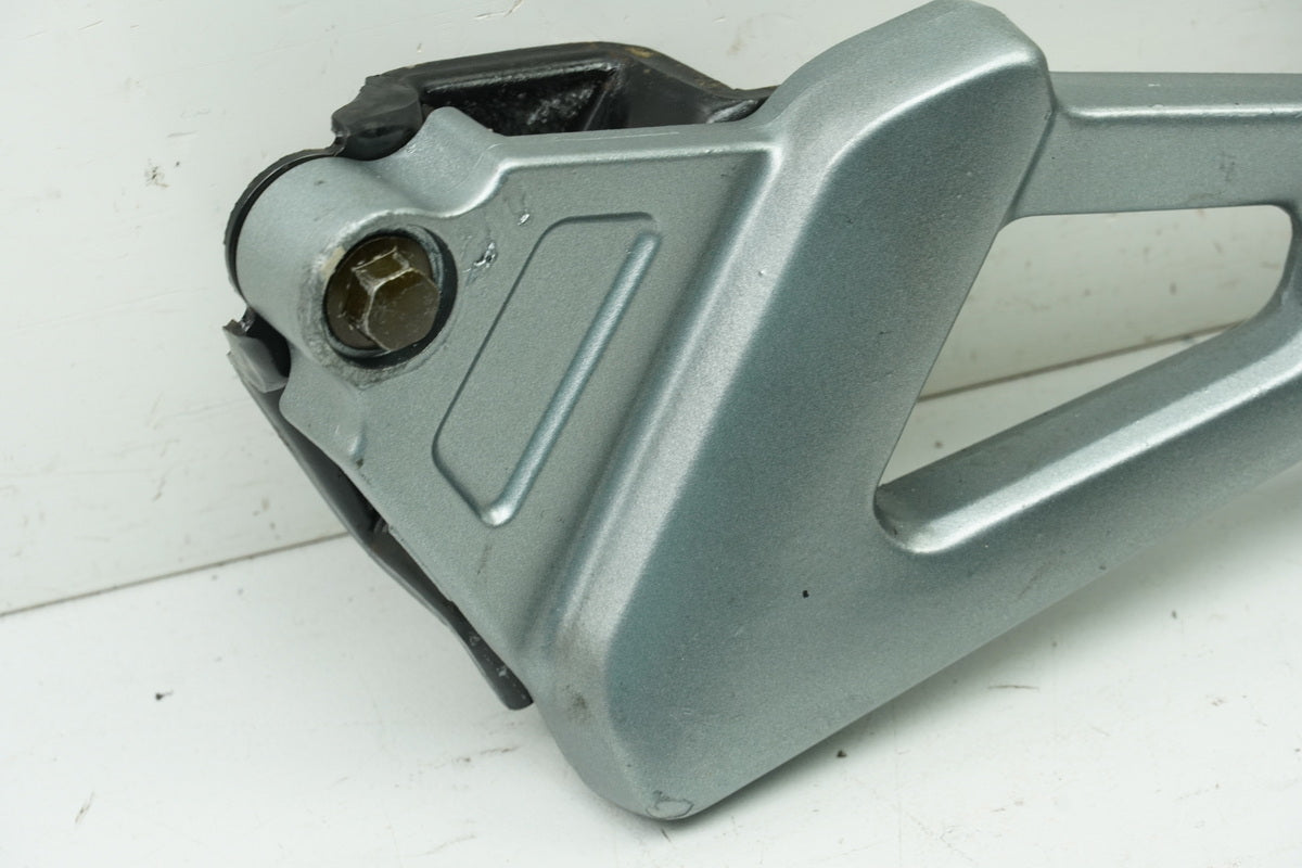 KAWASAKI ZZR 1100 D ZXT10D G Footrest System Pillion Left Footrest Holder