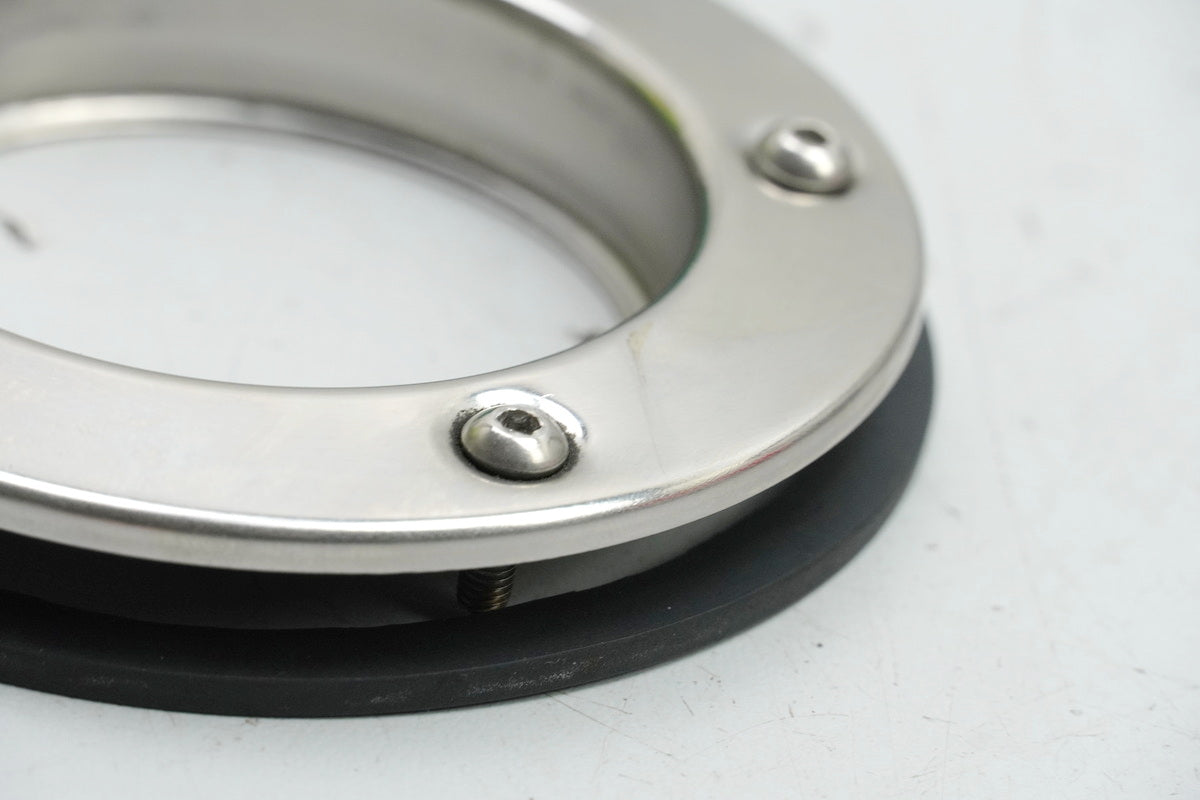 MOTO GUZZI California 1100 EV KD Halter Tankdeckel Stutzen Flansch (für Tank)