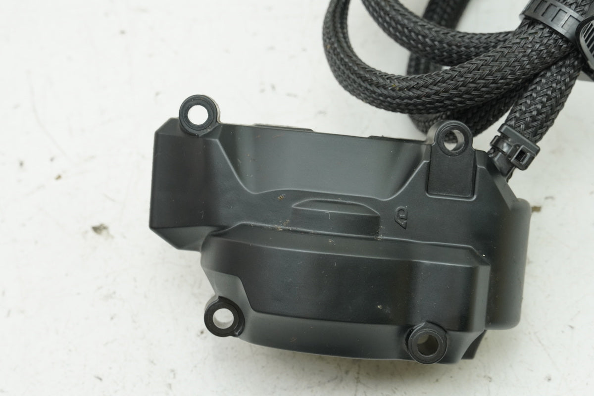 YAMAHA MTN 1000 MT-10 RN78 - Handlebar Switch Right Switch Emergency Stop Kill 4550 km