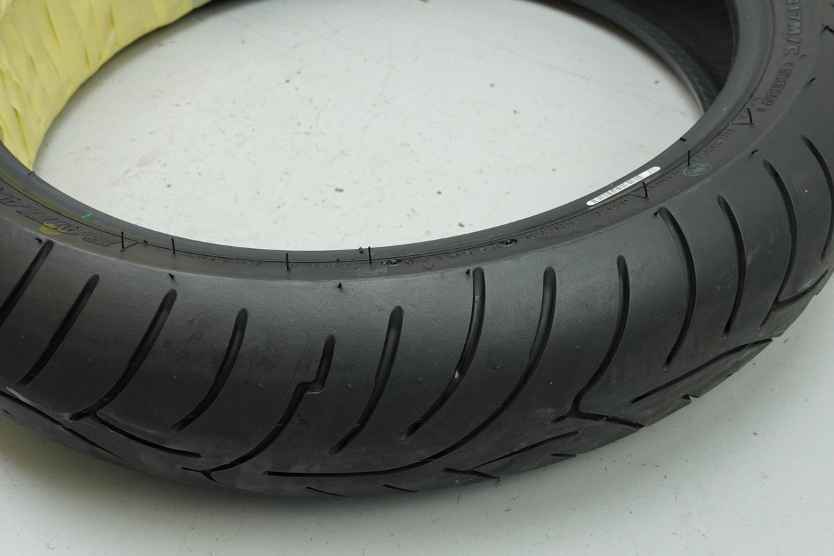 Bridgestone Battlax BT23F 120/ 70 ZR 17 (58W) Neumático delantero