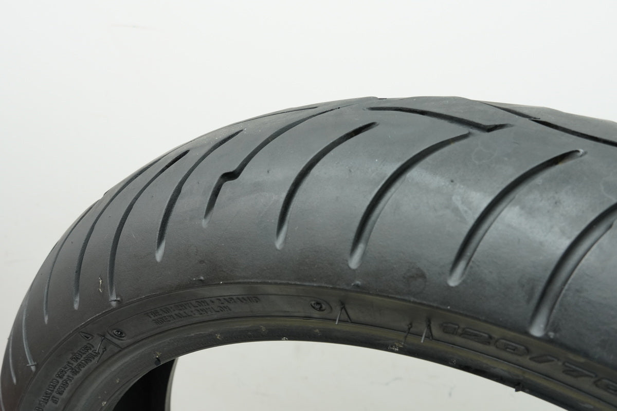 Bridgestone Battlax BT23F 120/ 70 ZR 17 (58W) Neumático delantero
