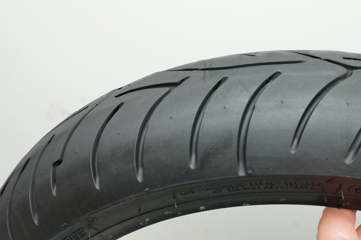 Bridgestone Battlax BT23F 120/ 70 ZR 17 (58W) Neumático delantero