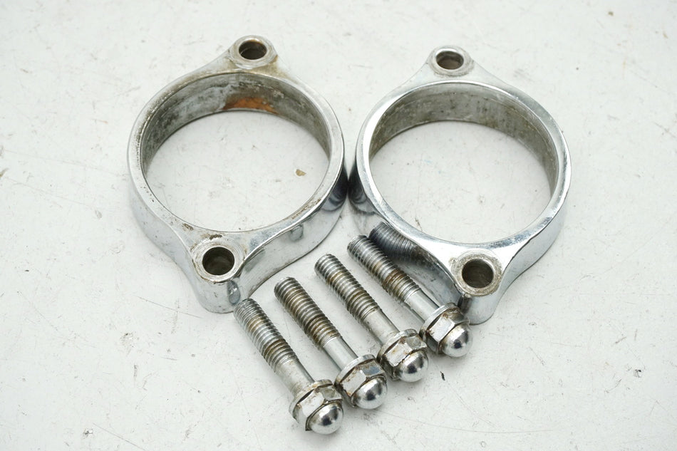 SUZUKI VS 750 VR51A INTRUDER Abrazadera Colector Soporte Tornillos Espárragos Corona