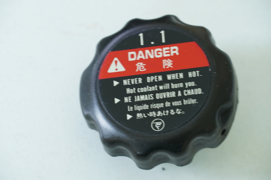 HONDA CBR 1100 XX SC35 Kühlerdeckel Cover Kühler Verschluss Deckel
