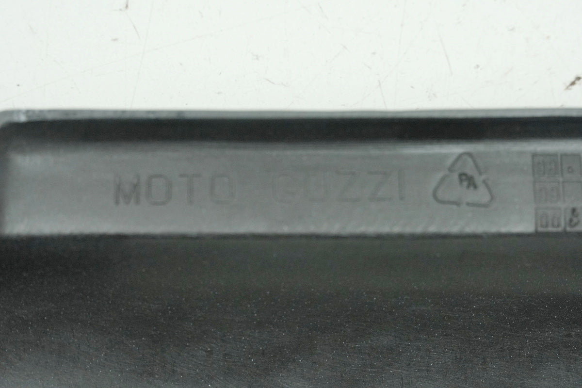MOTO GUZZI California 1100 EV (KD) Right Side Cover Panel Trim