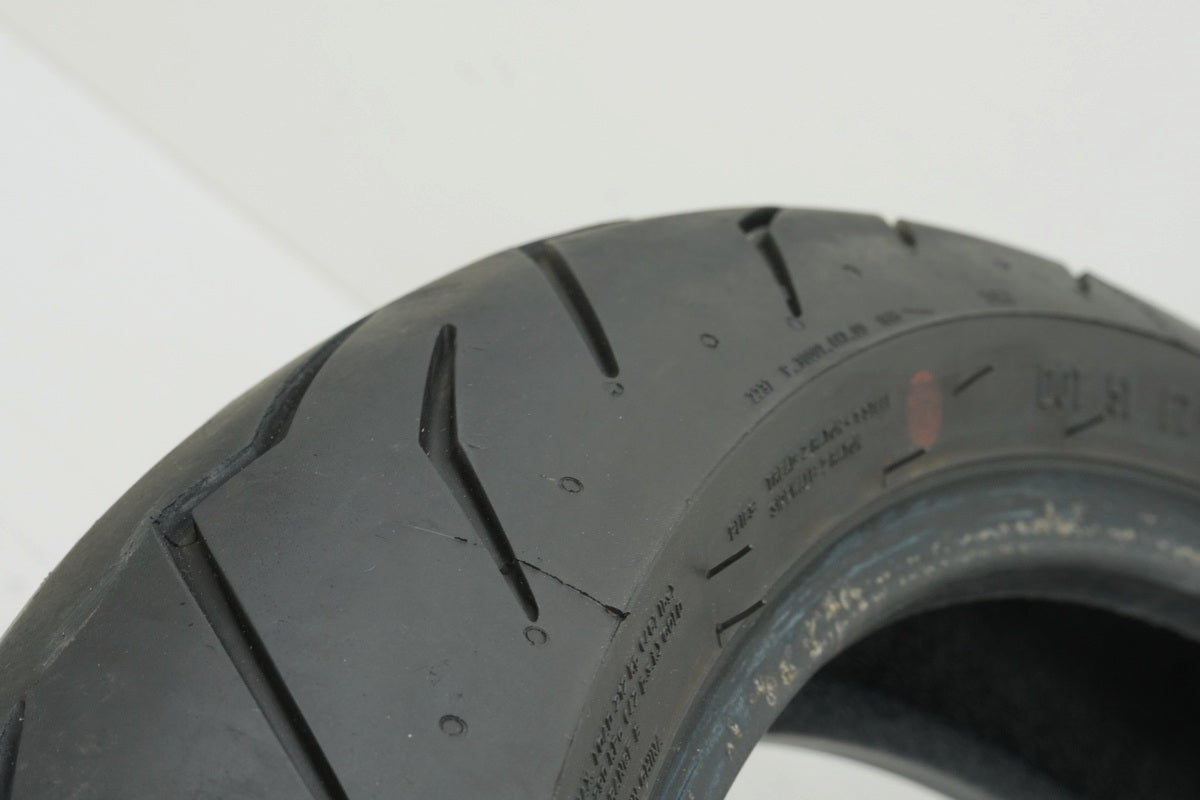 Pirelli Diablo Rosso III Reifen vorn 110/70 ZR17 54W - neuwertiger Zustand