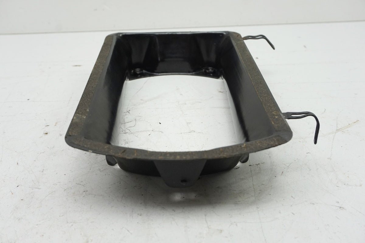 SUZUKI VS 750 VR51A INTRUDER Fan Cover Radiator Casing Holder Bezel