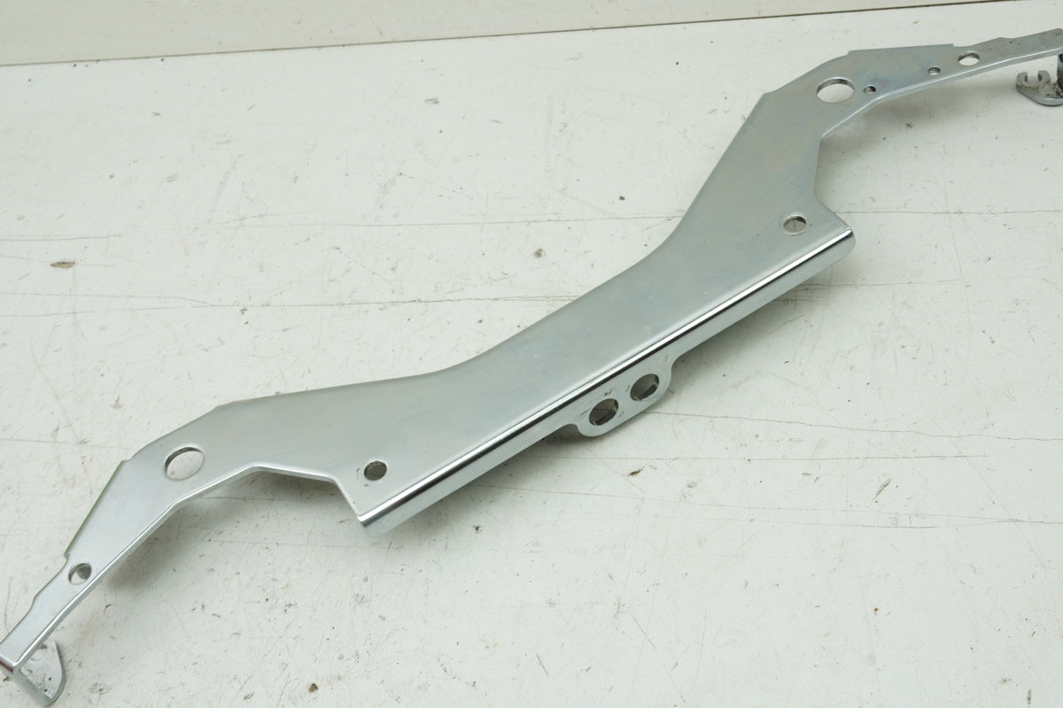 Honda GL 1500 F6C Valkyrie SC34 Strebe Halteplatte Vergaser vorn Stützenplatte