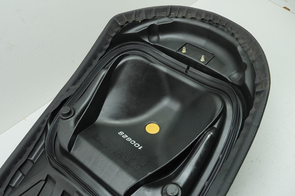 Asiento de KYMCO PEOPLE GT 300 i V4 - 77200-LGE5-E00-T
