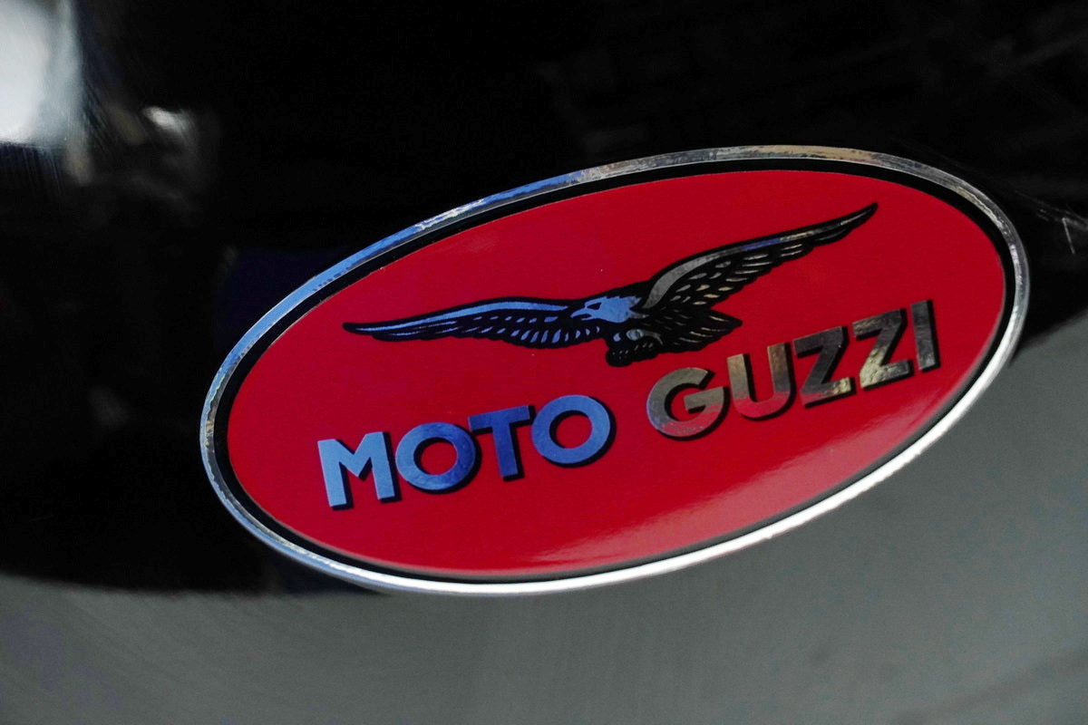 MOTO GUZZI California 1100 EV KD Tank Kraftstofftank Benzintank schwarz