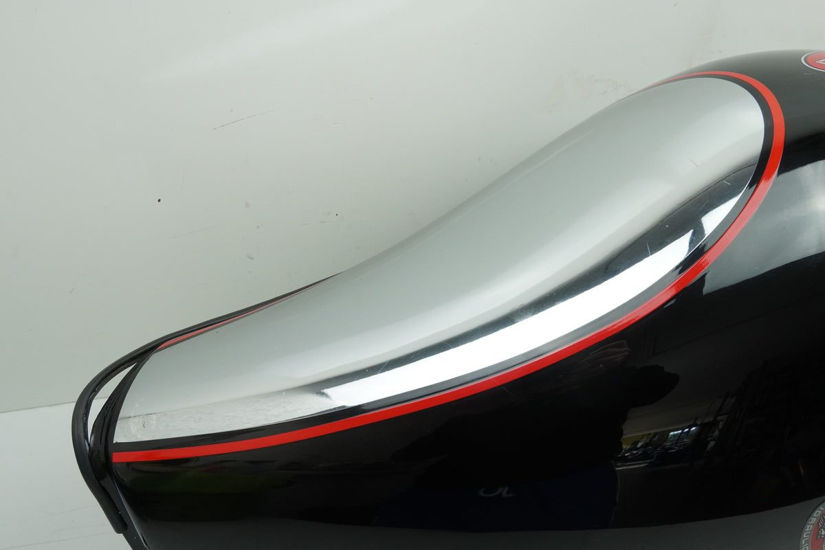 MOTO GUZZI California 1100 EV KD Tank Kraftstofftank Benzintank schwarz