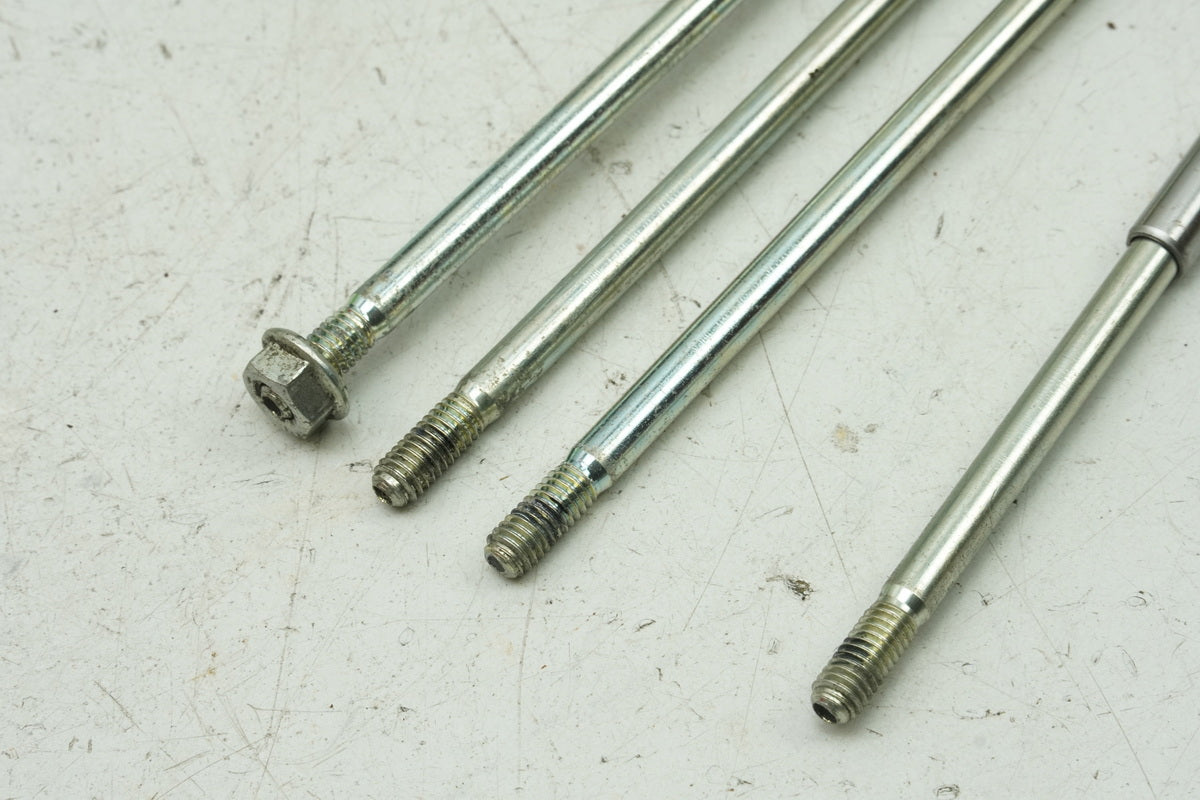 Honda GL 1500 F6C Valkyrie SC34 Schraube Verbinder für Vergaser Bolzen Stift