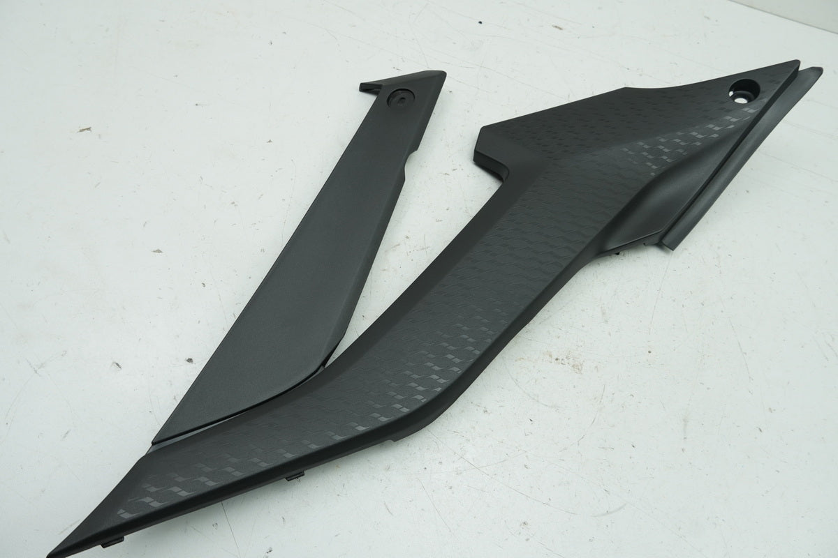 YAMAHA YZF R3 Side Cover Right Fairing Cover Trim BS7F171X00