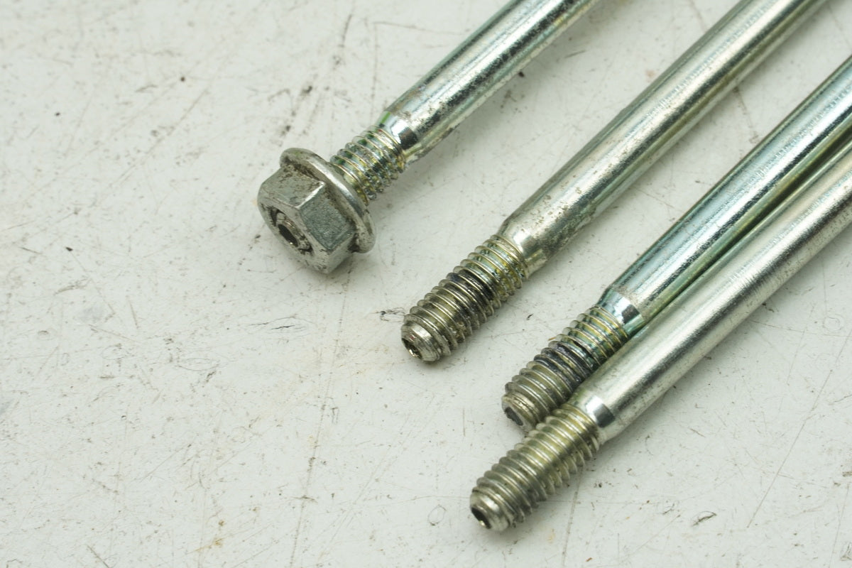 Honda GL 1500 F6C Valkyrie SC34 Schraube Verbinder für Vergaser Bolzen Stift