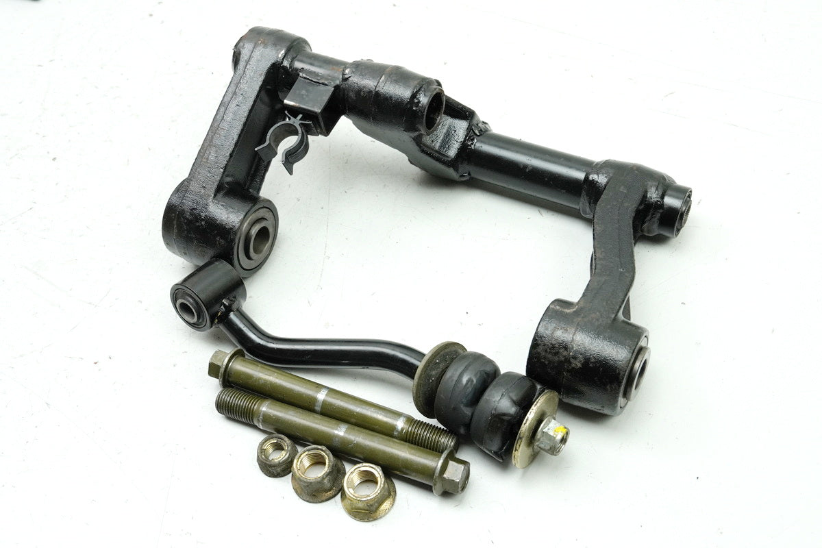 KYMCO PEOPLE GT 300 i V4 Bracket Engine Axle Bolt Engine Mount Support