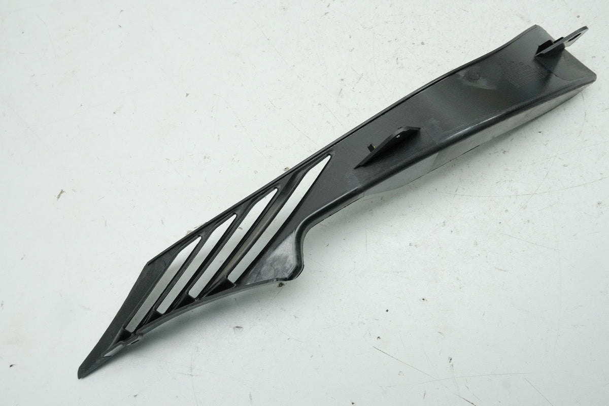 YAMAHA YZF R3 Fairing Cockpit Right Cover BS7-F837W-00