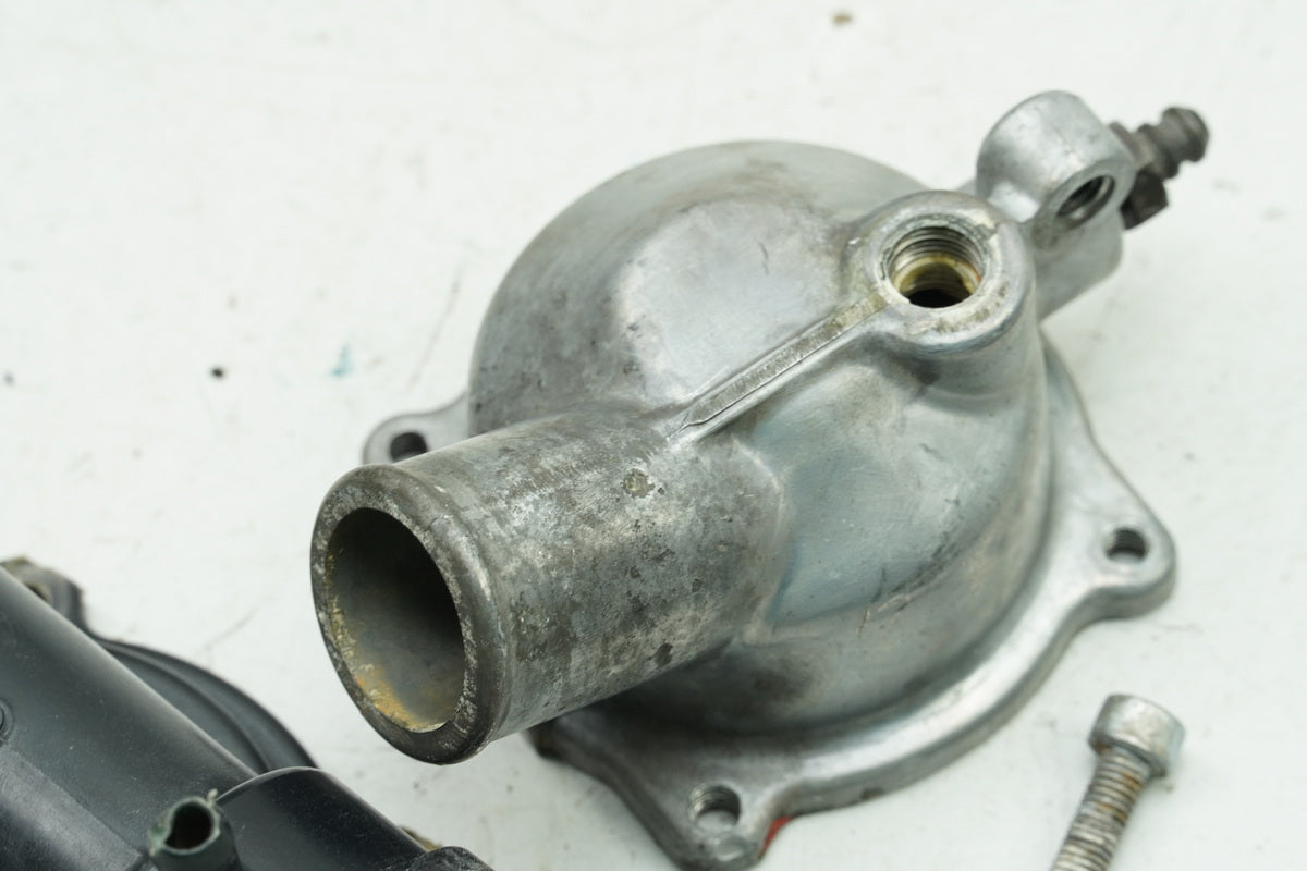 KAWASAKI ZZR 1100 D ZXT10D G Filler Neck Radiator Thermostat Housing