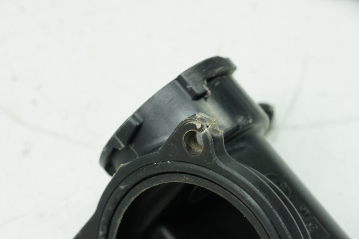 KAWASAKI ZZR 1100 D ZXT10D G Filler Neck Radiator Thermostat Housing