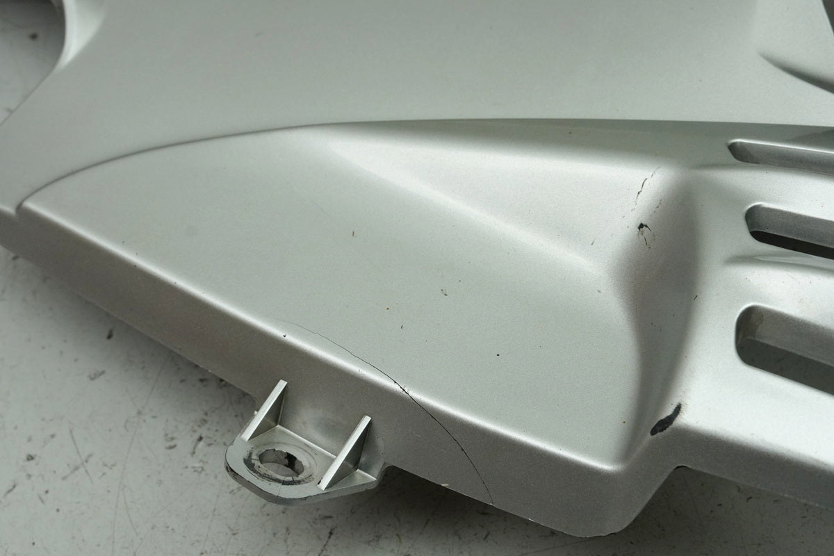 SUZUKI AN 400 WVAU BURGMAN Verkleidung unten links Bugspoiler Abdeckung K1 K2