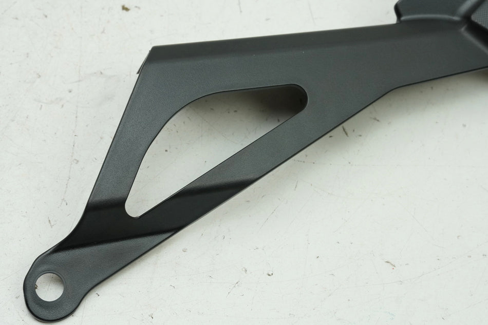 YAMAHA MTN 1000 MT-10 RN78 Chain Guard Front Chain Case Cover Swingarm