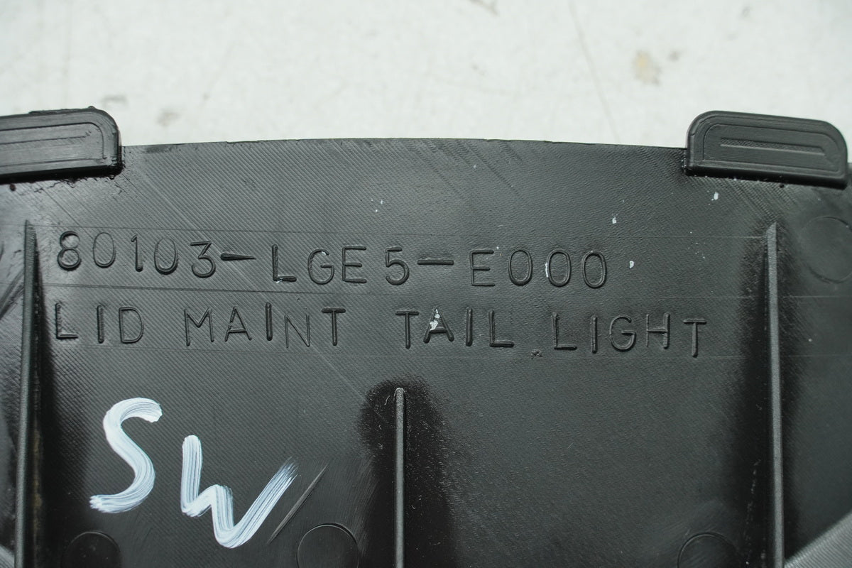 KYMCO PEOPLE GT 300 i V4 Cover Taillight Cover Fairing Panel