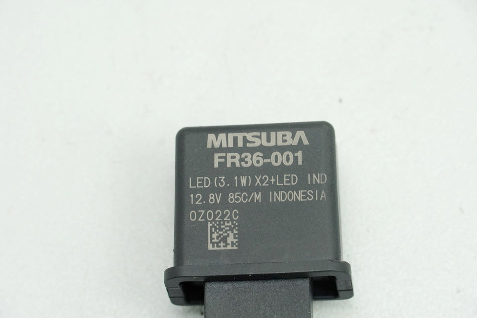 HONDA CB 125 R JC91 Relé intermitente Mitsuba Relé intermitente original FR36-001