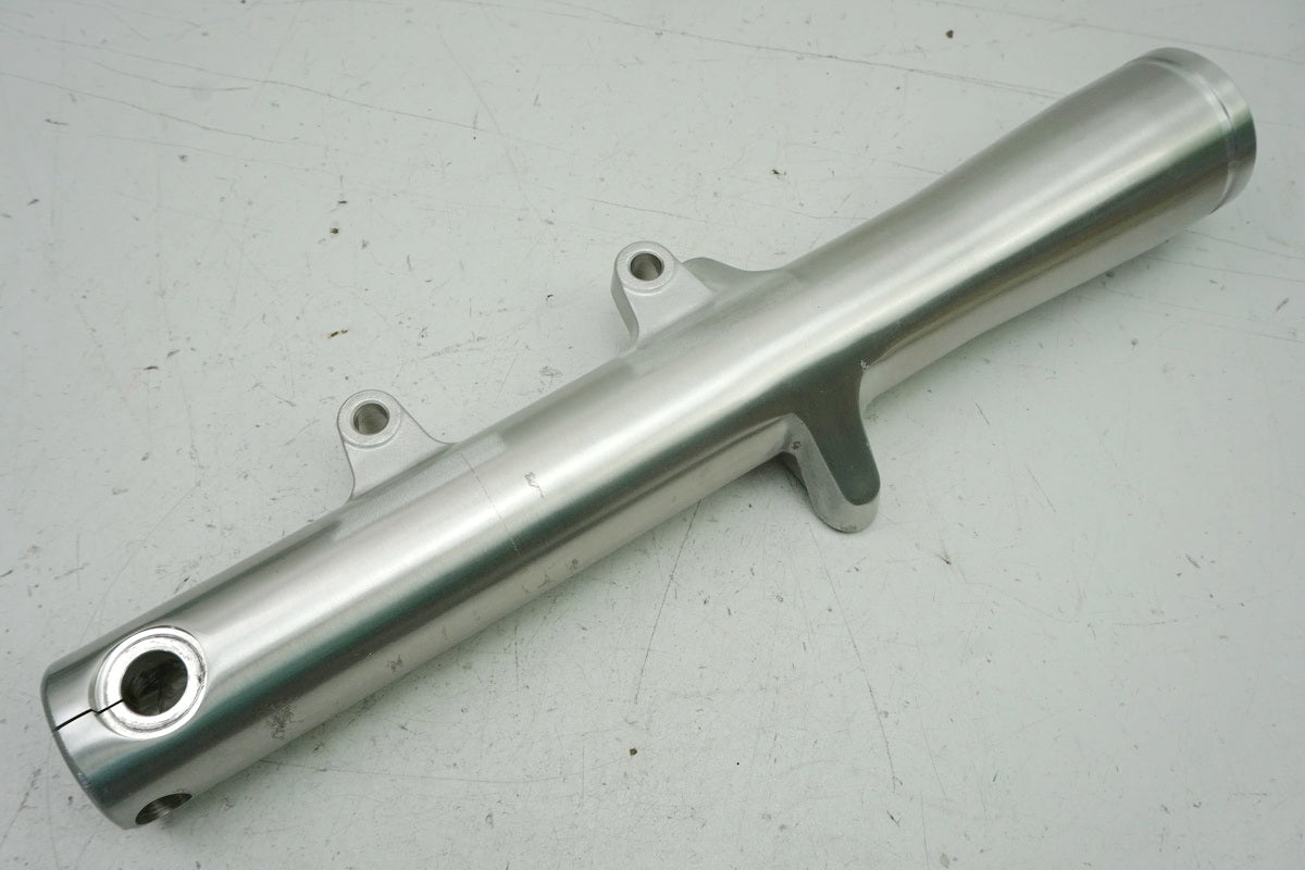 YAMAHA XVS 650 DRAGSTAR CLASSIC Fork Tube Right Fork Foot for Fork 5BN-23136-00