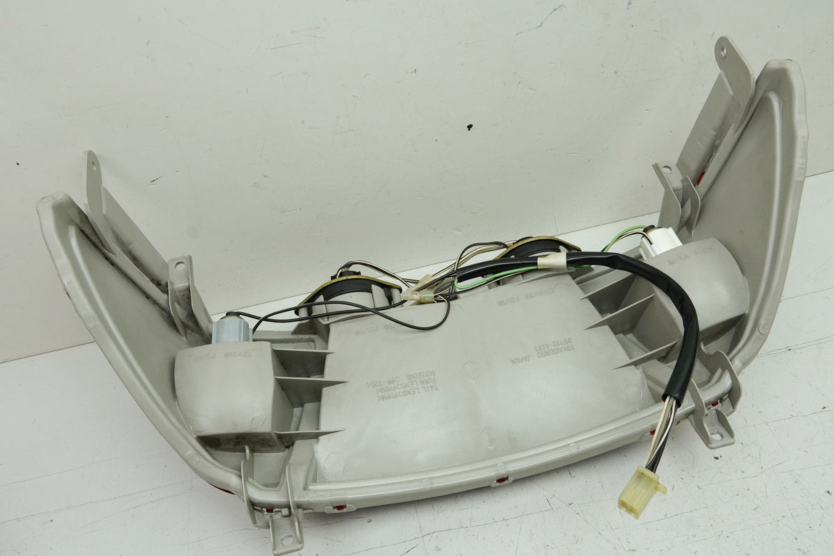 SUZUKI AN 400 WVAU BURGMAN Rücklicht Lampe Rückleuchte Blinker Kabel K1 K2
