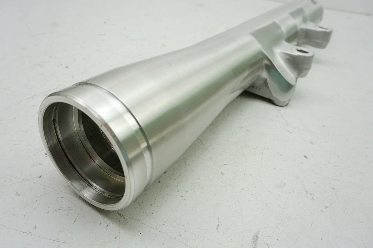 YAMAHA XVS 650 DRAGSTAR CLASSIC Fork Tube Right Fork Foot for Fork 5BN-23136-00