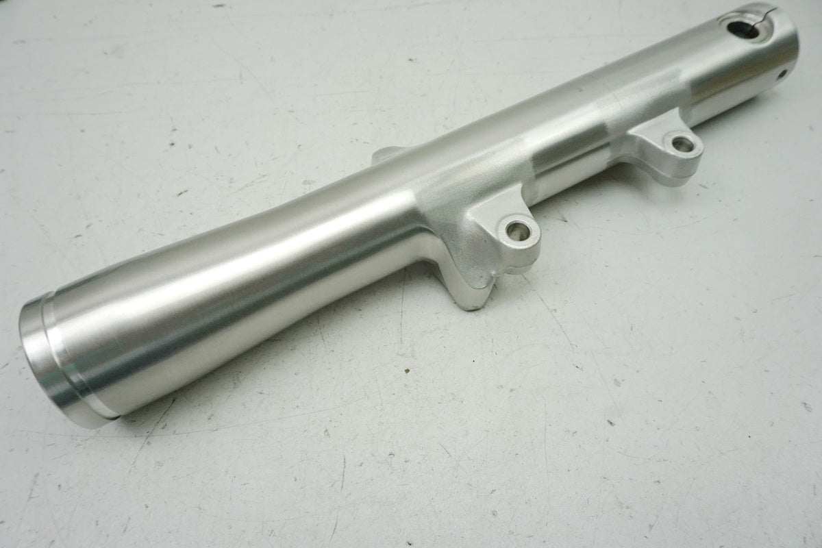 YAMAHA XVS 650 DRAGSTAR CLASSIC Fork Tube Right Fork Foot for Fork 5BN-23136-00