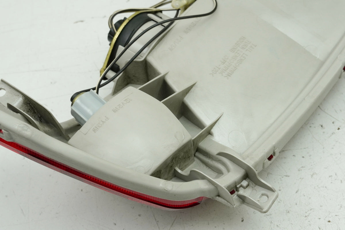 SUZUKI AN 400 WVAU BURGMAN Rücklicht Lampe Rückleuchte Blinker Kabel K1 K2