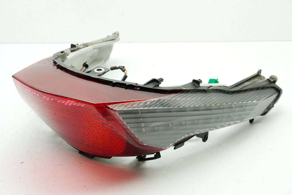 KYMCO PEOPLE GT 300 i V4 Luz trasera Lámpara Intermitente Piloto trasero 33700-LGE5-E00