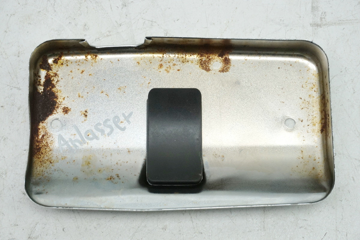 SUZUKI VS 750 VR51A INTRUDER Starter Cover Trim