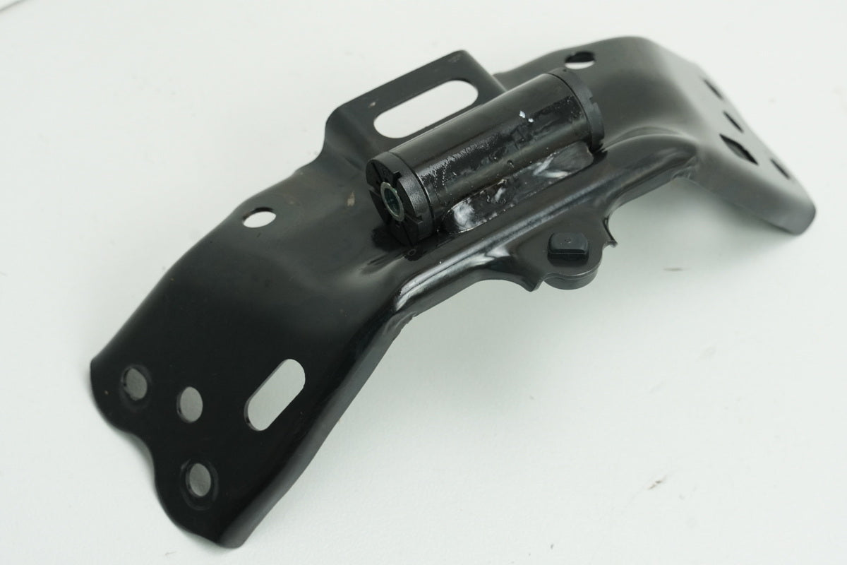 HONDA CB 125 R JC91 Bracket Tank Mounting Fuel Tank