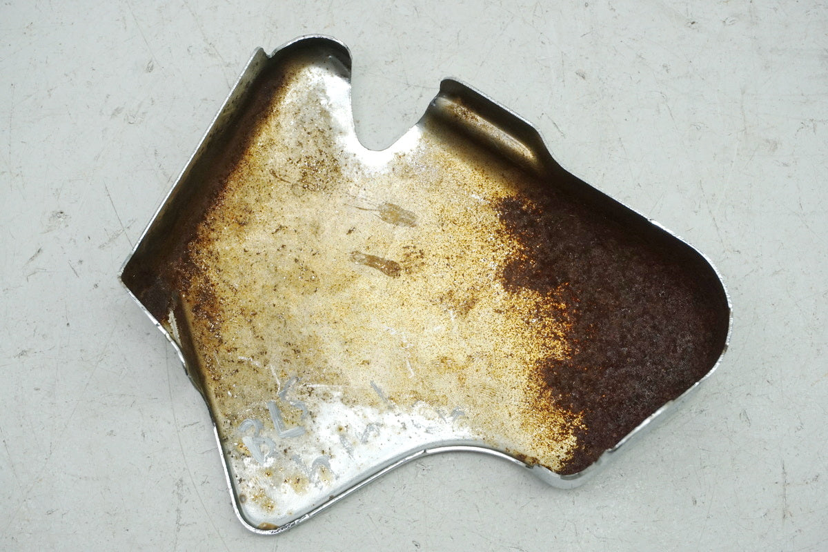 SUZUKI VS 750 VR51A INTRUDER Cover Right Frame Engine Cover Trim Lid