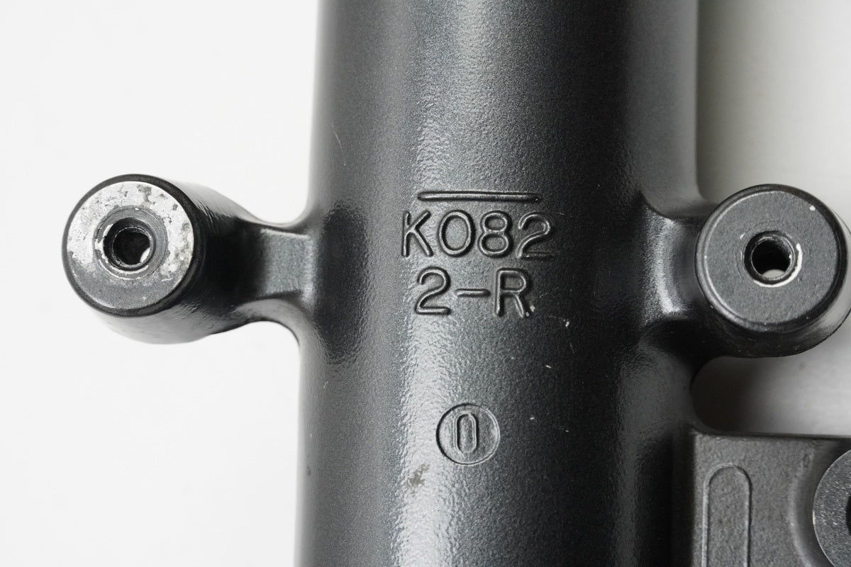 KAWASAKI ZX-6R ZX600J Tauchrohr rechts Gabelfuß für Gabel Gabelholm 00-01