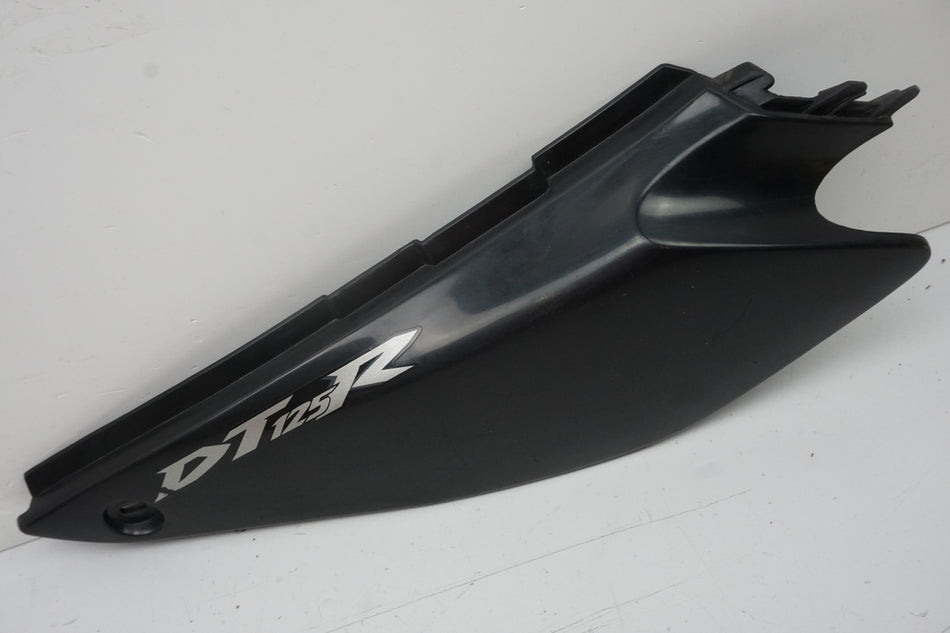 YAMAHA DT 125 R RE Carenado trasero izquierdo Tapa lateral 1D0-F1711-10