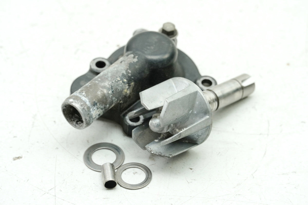KYMCO PEOPLE GT 300 i V4 Water Pump Shaft Impeller Engine Cover