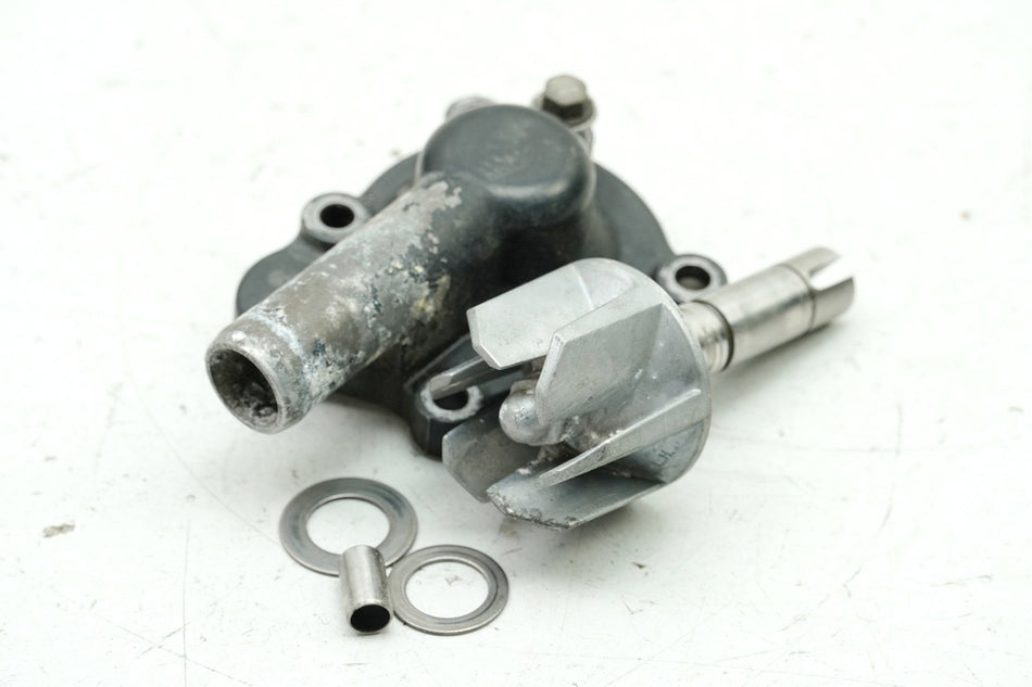 KYMCO PEOPLE GT 300 i V4 Water Pump Shaft Impeller Engine Cover
