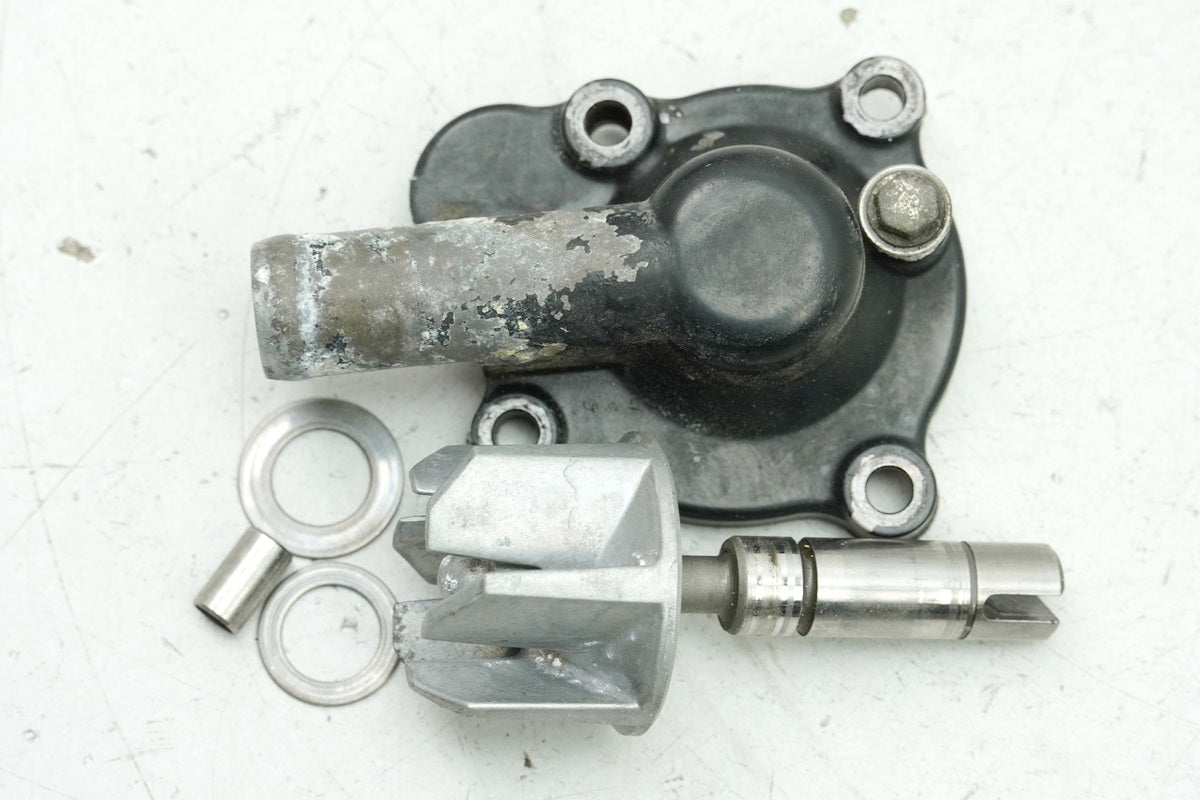 KYMCO PEOPLE GT 300 i V4 Water Pump Shaft Impeller Engine Cover
