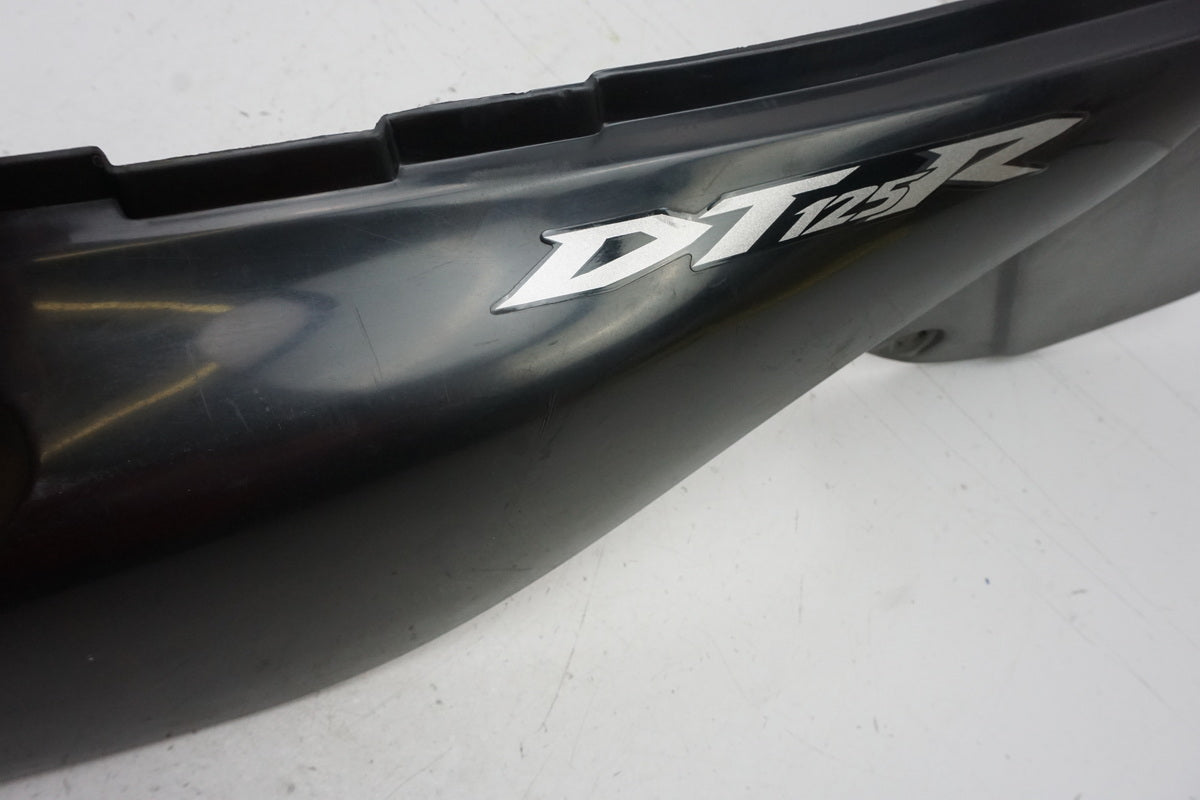 YAMAHA DT 125 R RE Carenado trasero derecho Tapa lateral 1D0-F1721-10