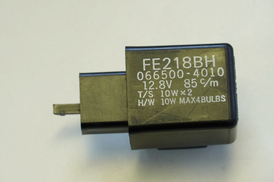 YAMAHA R6 RJ05/ RJ09 Blinkrelais original FE218BH Blinkgeber Blinkerrelais
